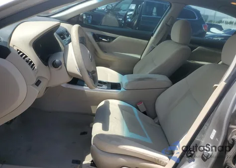 2014 Nissan Altima 2.5 from USA, damaged, VIN 1N4AL3AP5EN215527